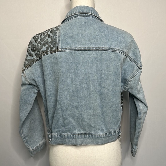 Andree by Unit | Cropped Leopard Jean Jacket, Size S - Picture 4 of 6